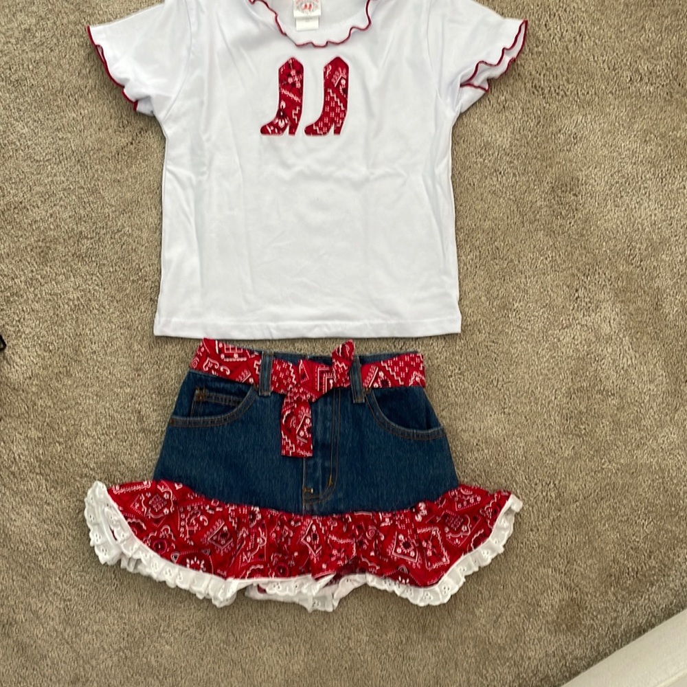 Kiddie Korral Two Piece Outfit- Never Worn